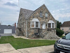 Building Photo - 7837 Wendover Ave