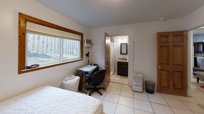 Photo - 1544 Jones-1544-2 Apartment