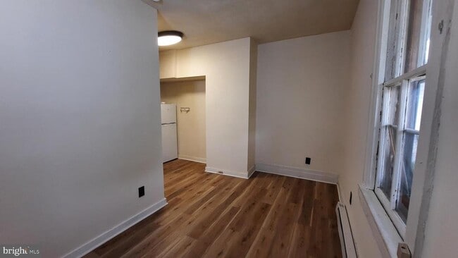 Building Photo - 207 Cloud St