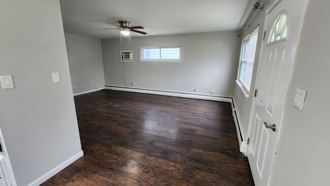 Foto del edificio - 1227 E 349th Street