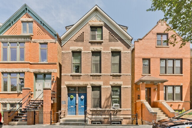 Building Photo - 2139 N Oakley Ave