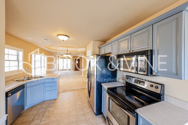 Foto del edificio - 6101 Cathwick Dr