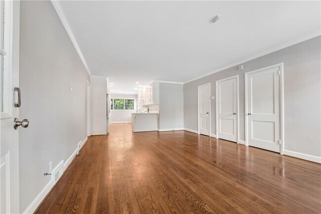 Foto del edificio - 1194 Spring Valley Ln NE