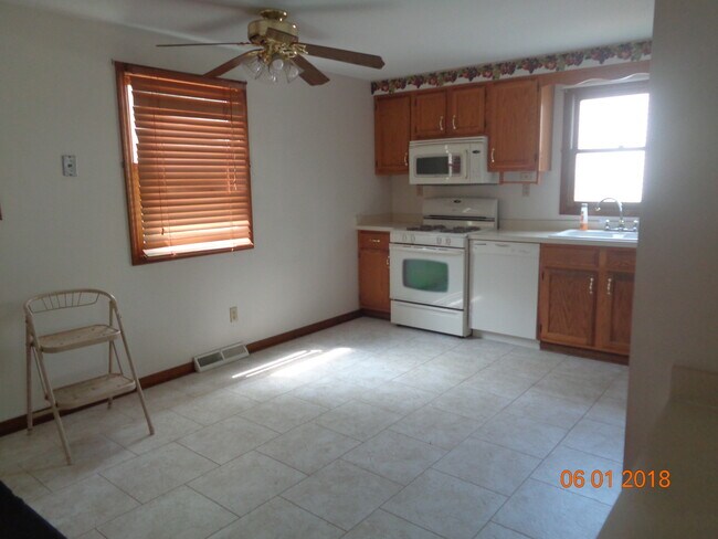 Foto del edificio - 1425 Como Park Blvd