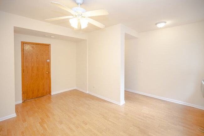 Building Photo - 1430 N Dearborn Pkwy