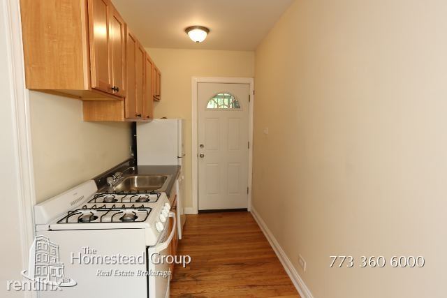 Building Photo - 429 1/2 W Belden Ave