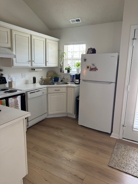 Kitchen - 3009 Lauren Place Dr