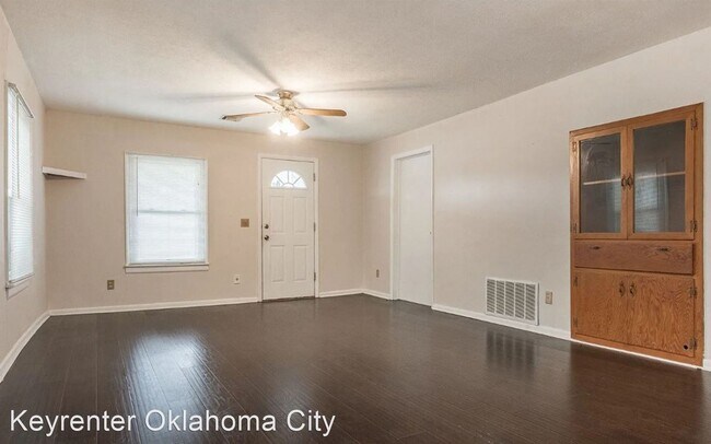 Foto del edificio - 2 br, 1 bath House - 1201 N Crawford Ave