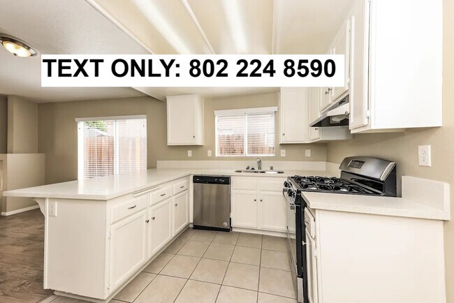Foto del edificio - 39715 Sunrose Dr