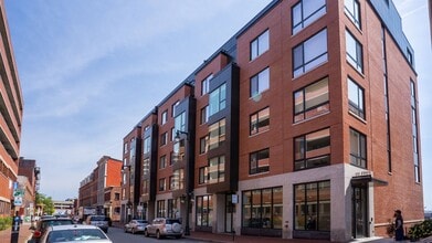 Building Photo - 40 Free St