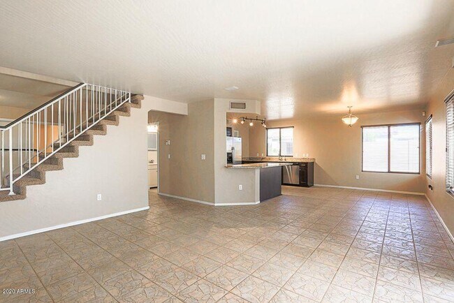 Building Photo - 6765 N 75th Dr