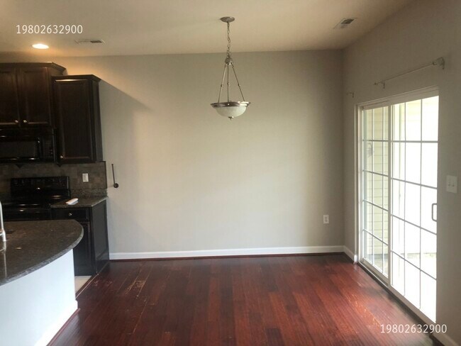 Foto del edificio - 2123 Shady Pond Dr