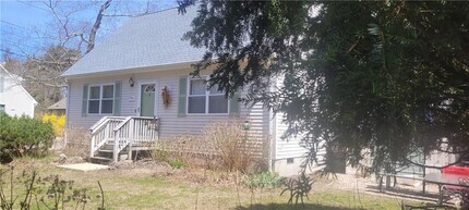 Building Photo - 559 Middlebridge Rd