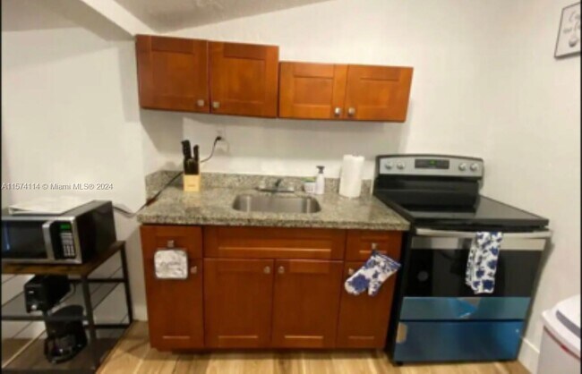 Foto del edificio - 7640 N Miami Ave