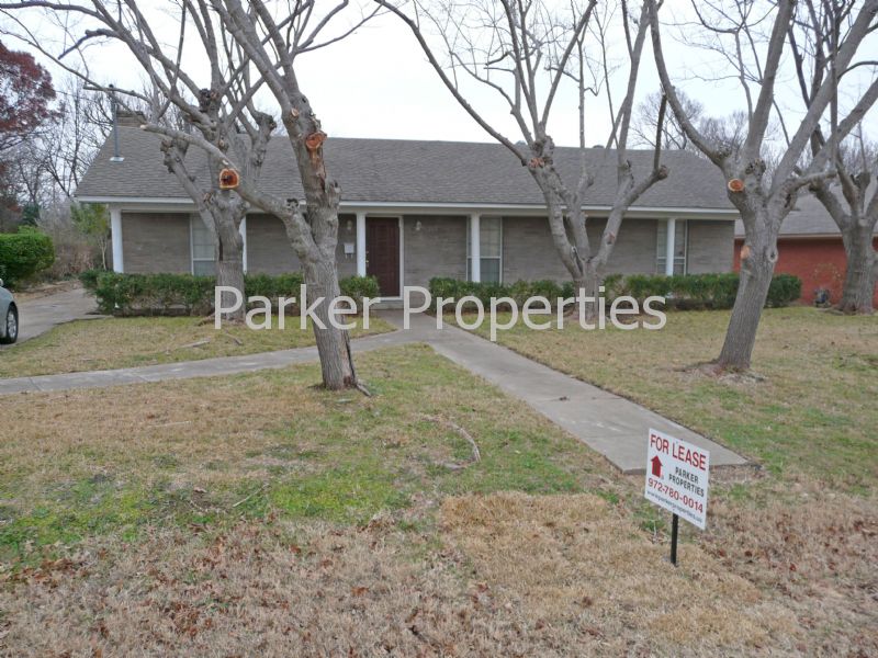 Primary Photo - 212 Barry Ln