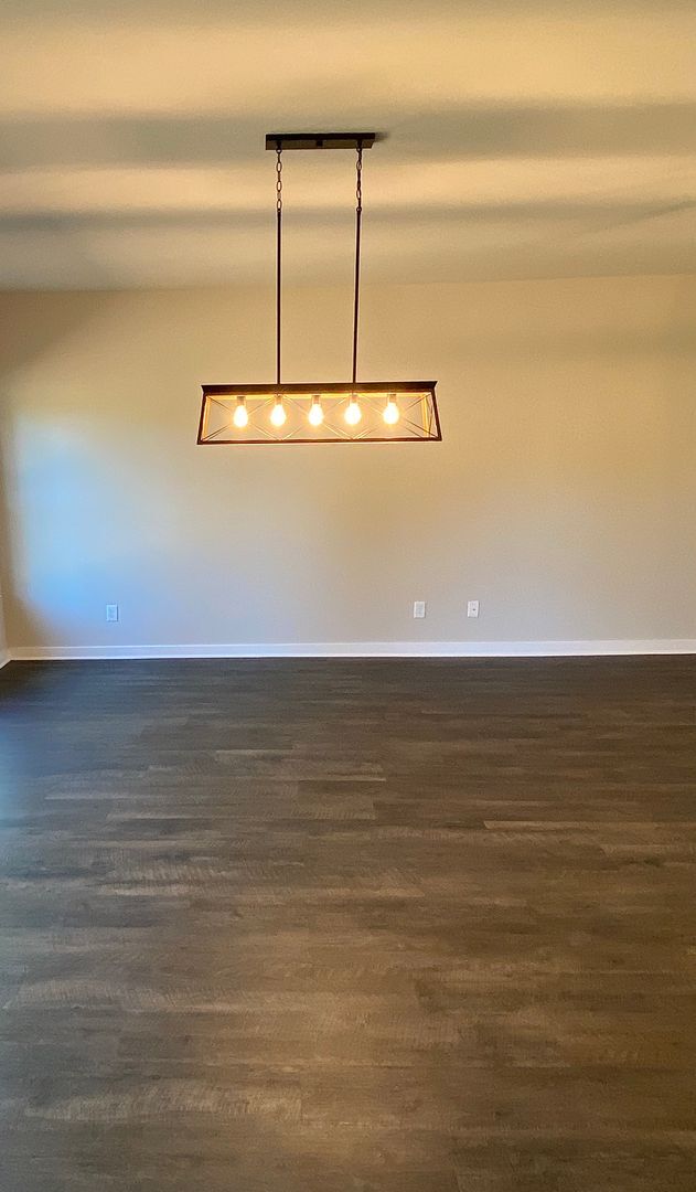 Foto del edificio - Home for Rent in Weaver AL...Available to ...