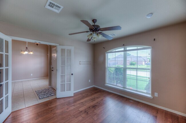 Foto del edificio - 1501 W Birmingham St