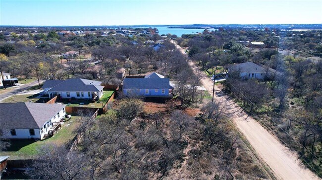 Foto del edificio - 111 E Hickory Dr