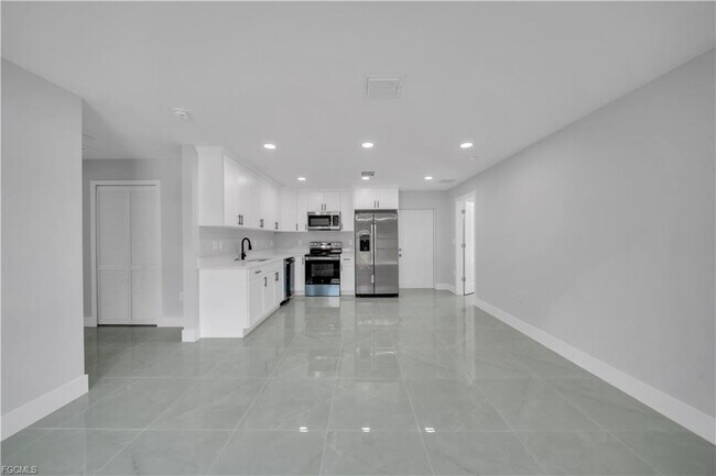 Foto del edificio - 3819 3rd St W