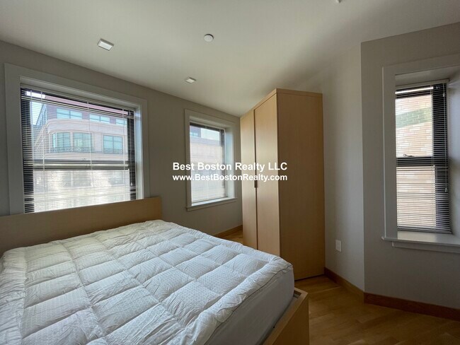 Foto del edificio - 115 Mt Auburn St