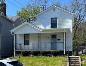 Building Photo - 407 Millikin St