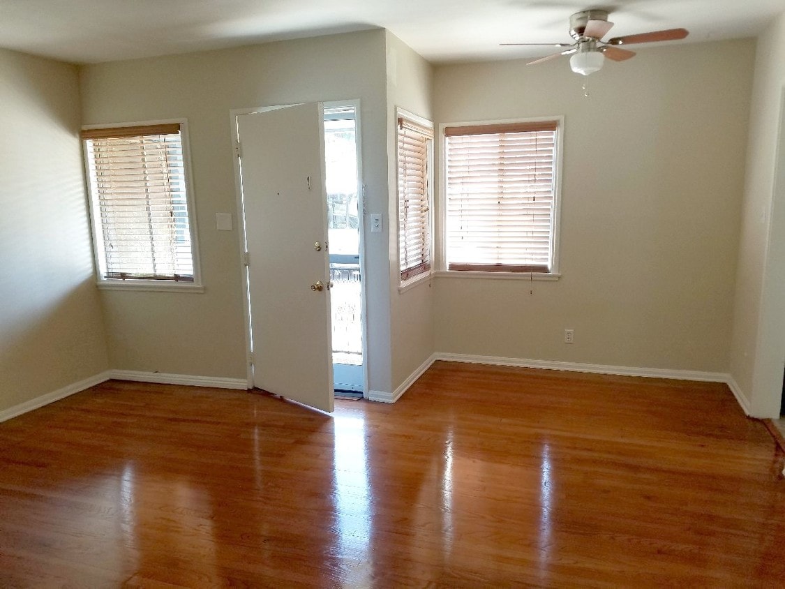 Living Room - 3351 Caroline Ave