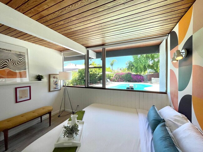 Foto del edificio - 1548 W Via Rancho Pkwy