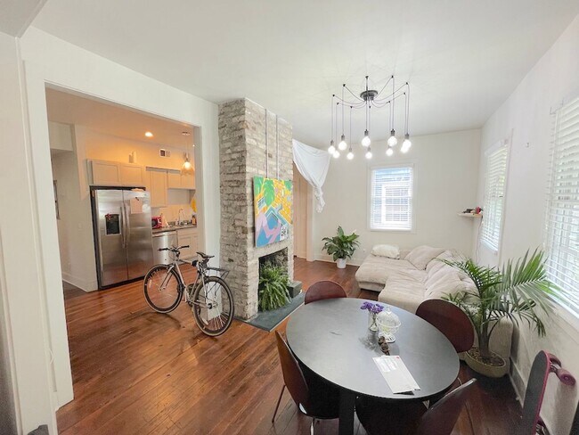 Foto del edificio - 612 E Henry St