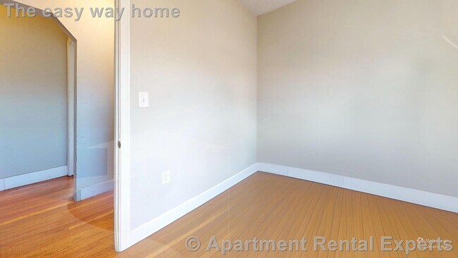 Foto del edificio - 280 McGrath Hwy