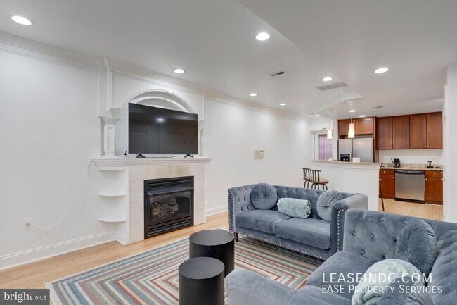 Building Photo - 21 Q St NW