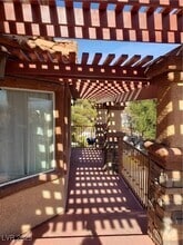 Building Photo - 8700 Captains Pl
