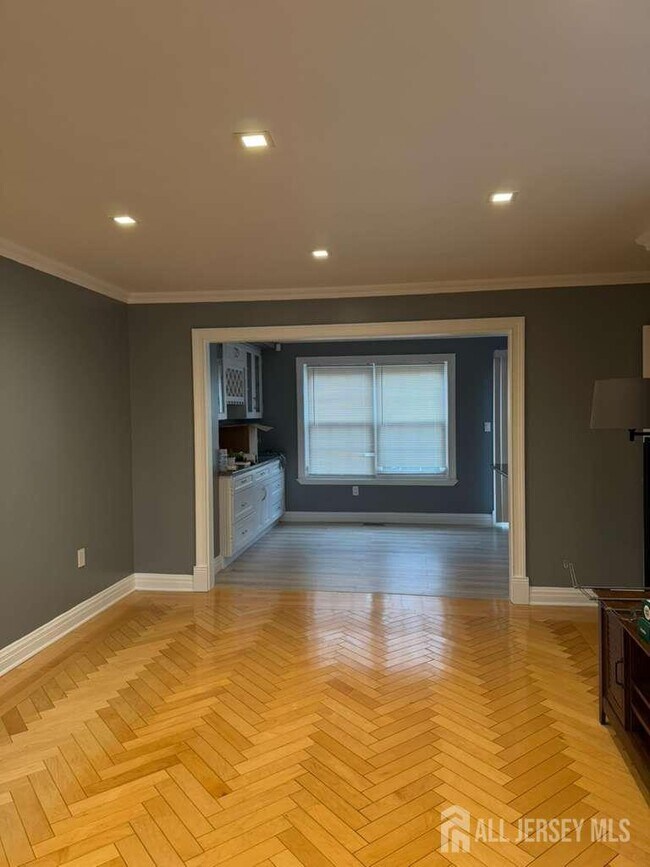 Foto del edificio - 2 Mochen Ct