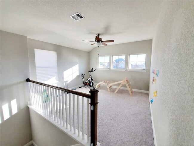Building Photo - 13900 Ulivo Cove