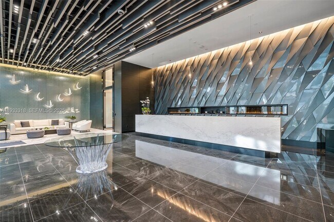 Foto del edificio - 851 NE 1st Ave