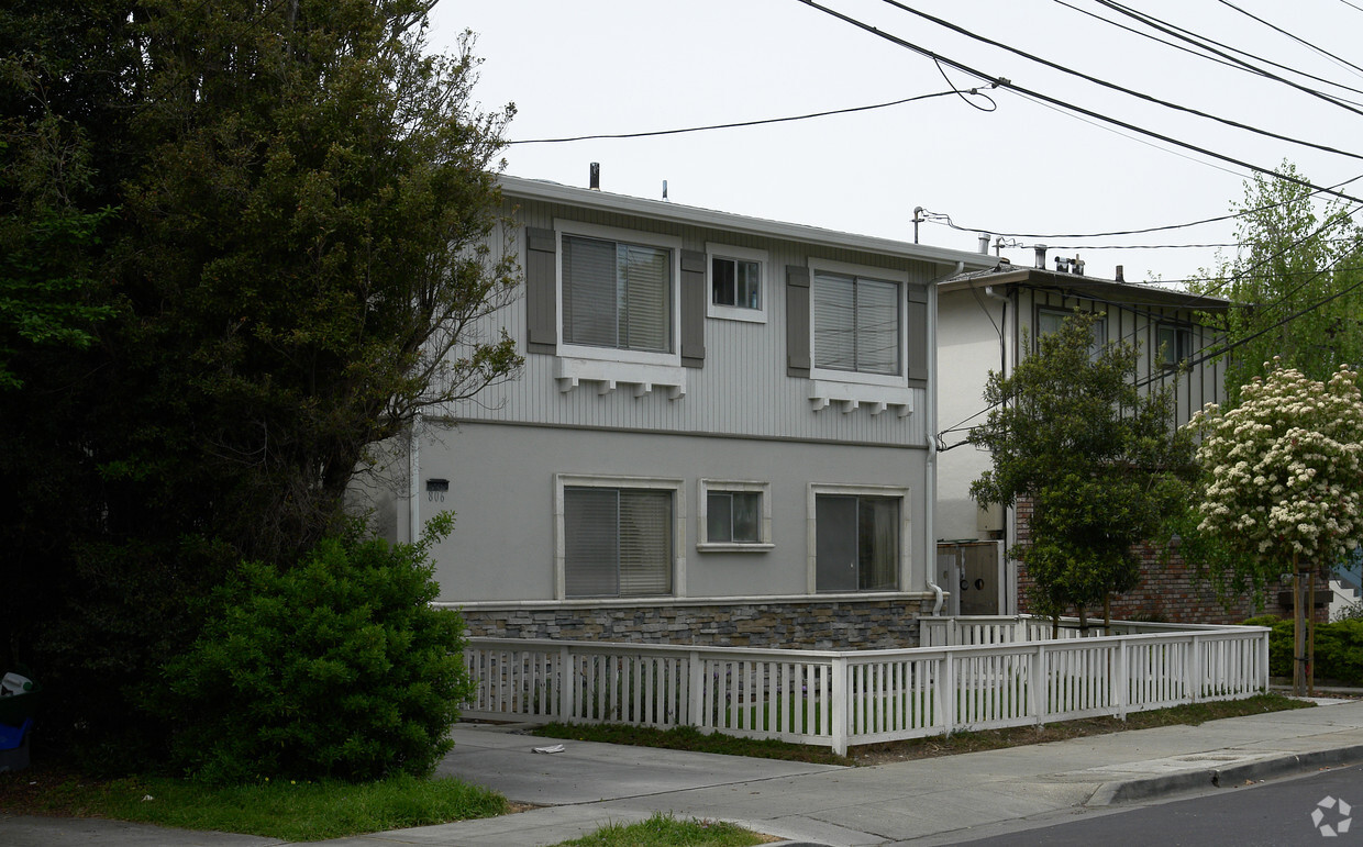 Primary Photo - 806 Fulton St