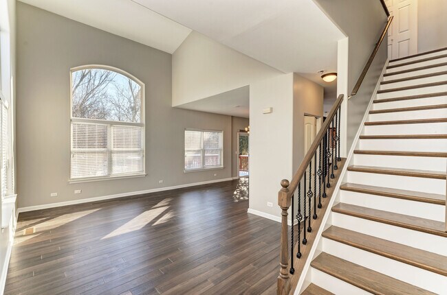 Foto del edificio - 9311 Forest Glen Ct