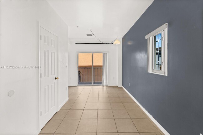 Foto del edificio - 928 SW 3rd St
