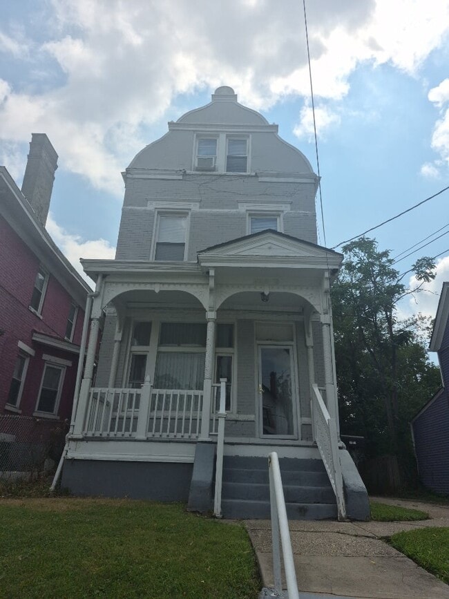 Building Photo - 3318 Graydon Ave