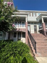 Building Photo - 861 Taramundi Dr