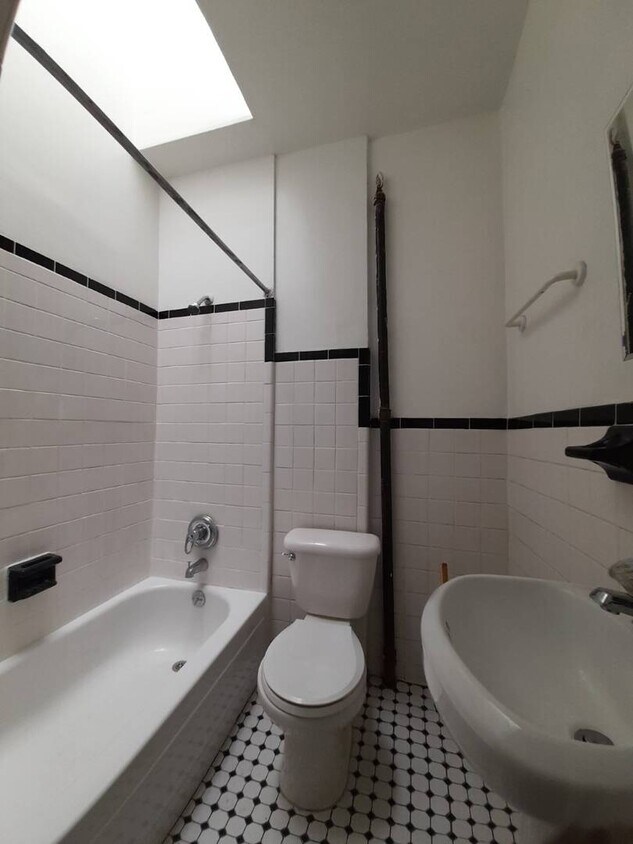 Foto del edificio - 241 W 139th St