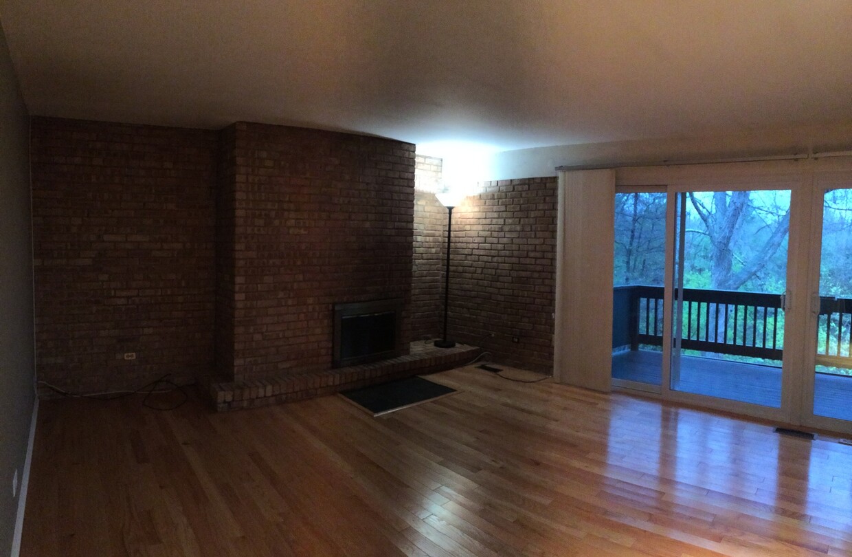 Primary Photo - 5509 Lakeside Dr