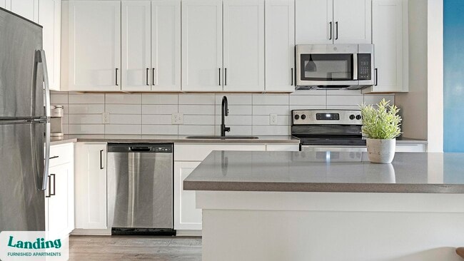 Foto del edificio - 1270 Hillcrest Dr