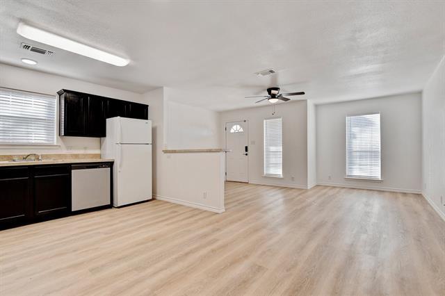 Building Photo - 403 N Burdette Ave