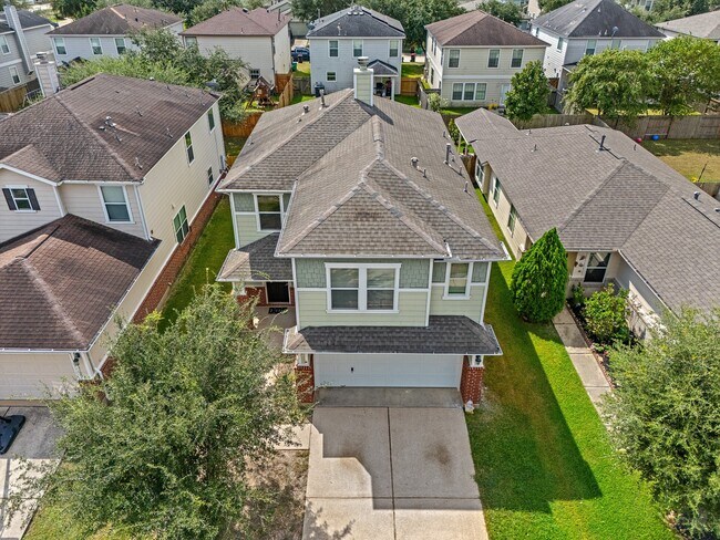 Building Photo - 20719 Fair Castle Dr