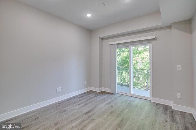 Photo - 2017 N College Ave Townhome