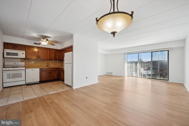 Foto del edificio - 9906 Bustleton Ave
