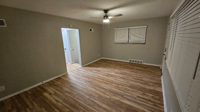 Foto del edificio - 2913 Nebraska Ave