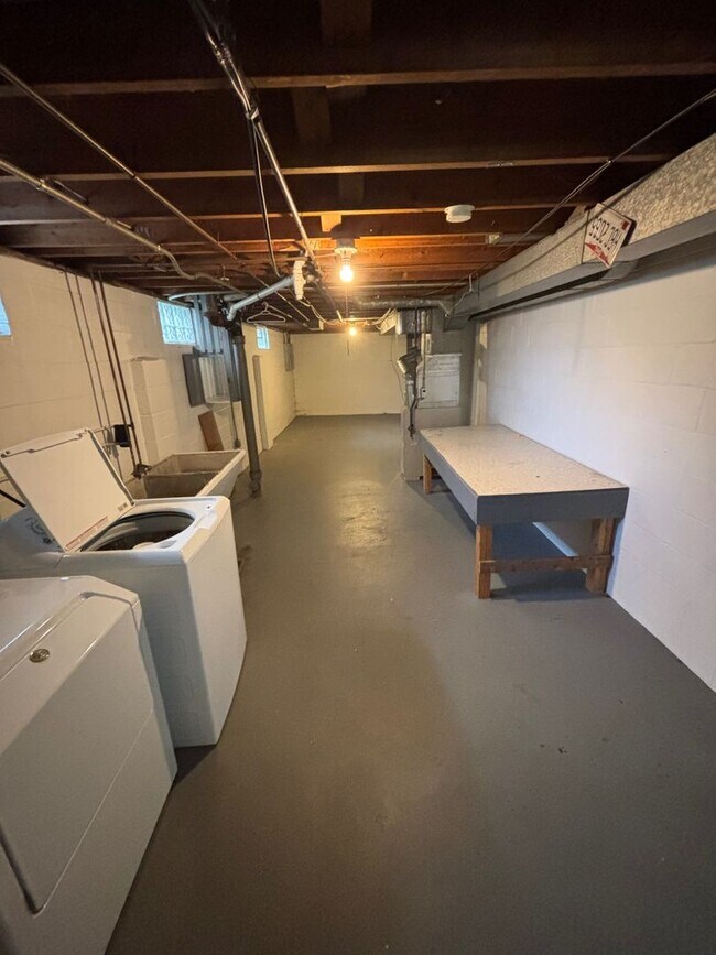 Building Photo - 3721 Watson Ave