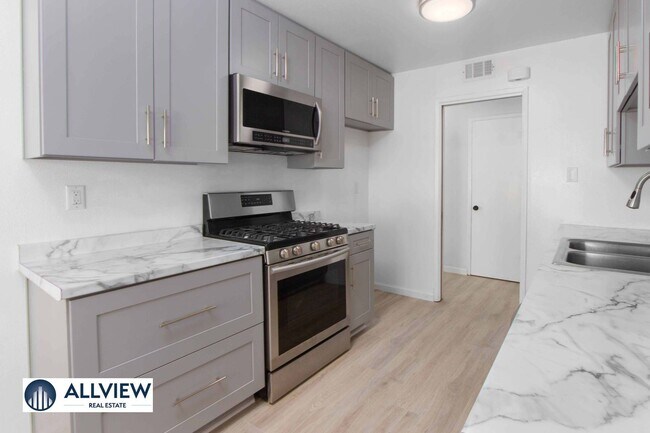 Building Photo - 3 br, 2 bath House - 13662 Riata Street