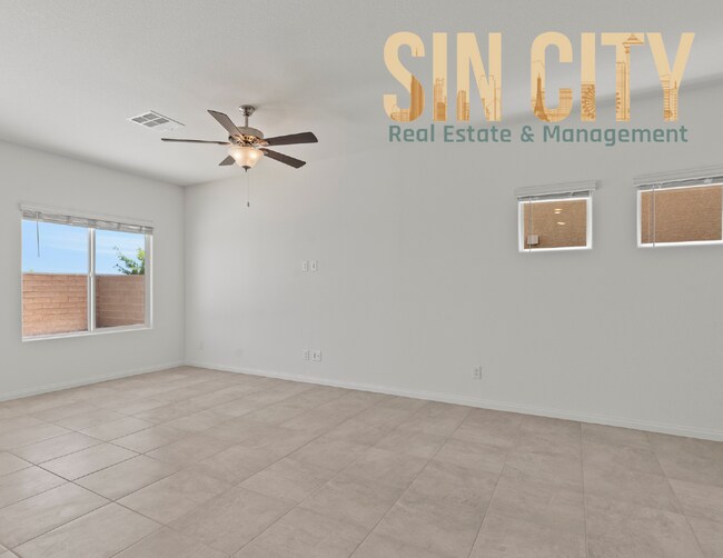 Foto del edificio - "Charming 4-Bed Home on Love Springs Ln: Spacious 1865 Sq Ft with 2.5 Baths in North Las Vegas!"